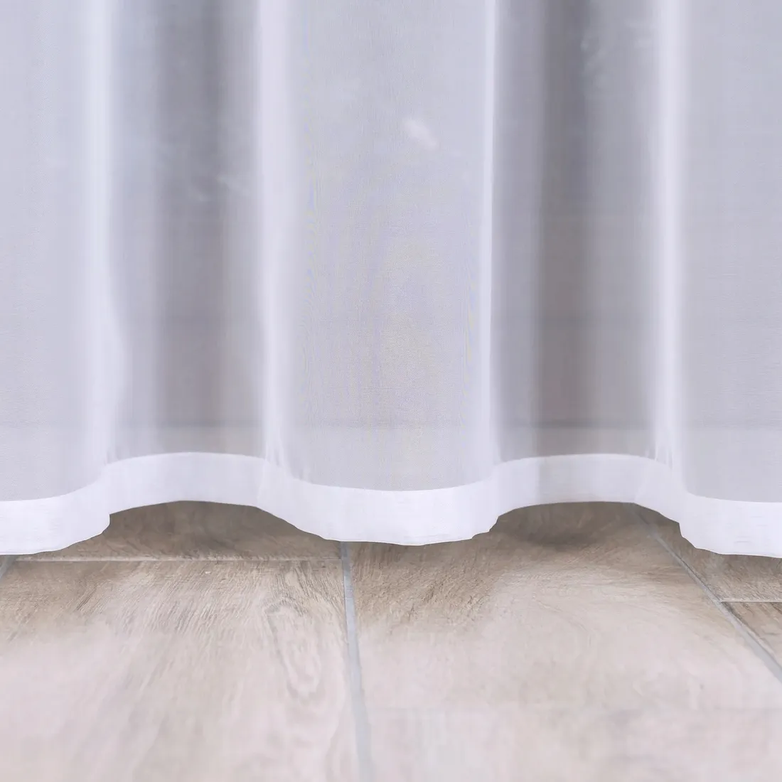 firana-gotowa-woal-biala-zaslona-na-tasmie-tunel-zabki-do-salonu-450x260-cm