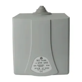 gniazdo-scienne-z-puszka-natynkowe-32a-400v-5p