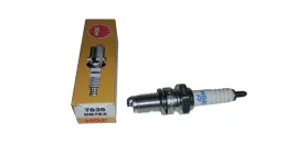 swieca-ngk-zaplonowa-dr7ea-7839-suzuki-yamaha