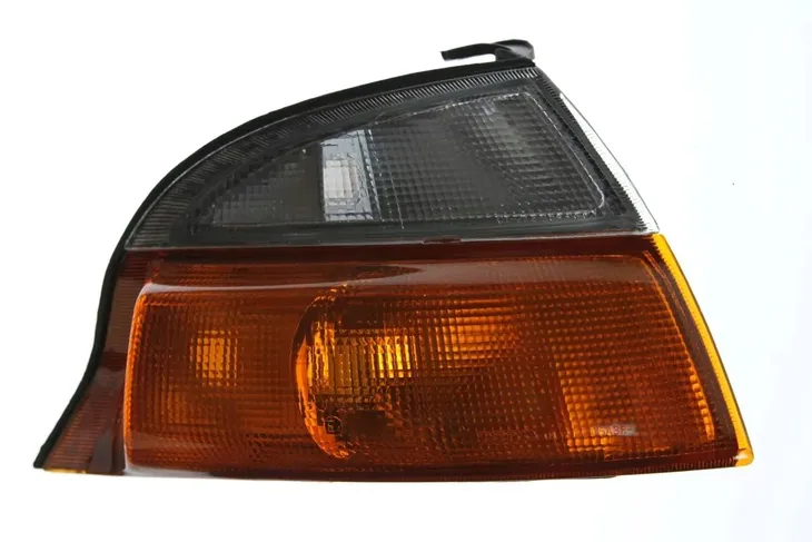 depo-kierunkowskaz-toyota-numer-katalogowy-oryginalu-8151026100-8151036100-8151126100
