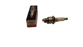denso-swieca-zaplonowa-w22fp-u-fiat-126p-skoda