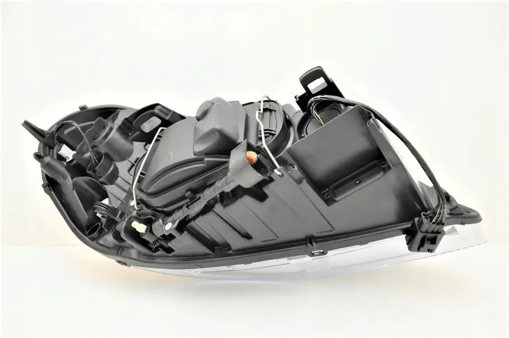 depo-volvo-le-rodzaj-swiatel-mijania-tradycyjne-halogenowe