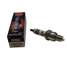 swieca-ngk-zaplonowa-cr7hix-7544-suzuki-yamaha