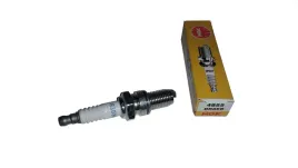 swieca-ngk-zaplonowa-dr8eb-4855-motocykle