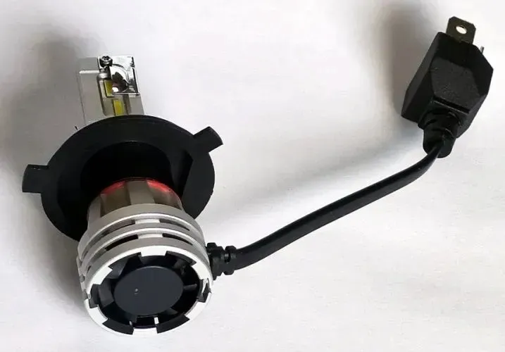 narva-zarowka-12-24v-led-h4-led-performance-zastosowanie-swiatla-drogowe-swiatla-mijania-swiatla-przeciwmgielne