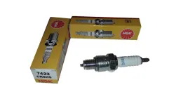 swieca-ngk-zaplonowa-cr8hs-7423-honda-yamaha