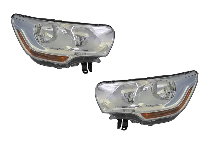 reflektor-tyc-20-12944-05-2-stan-nowy-rodzaj-swiatel-mijania-tradycyjne-halogenowe