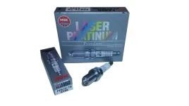 swieca-ngk-zaplonowa-pfr7z-tg-5768-renault-laguna