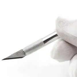 skalpel-modelarski-noz-nozyk-precyzyjny-do-papieru