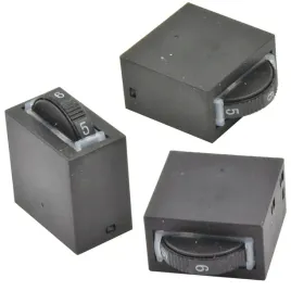 regulator-obrotow-6a-250v-44-cd453