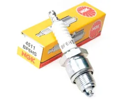 swieca-zaplonowa-ngk-bp6hs-wacker