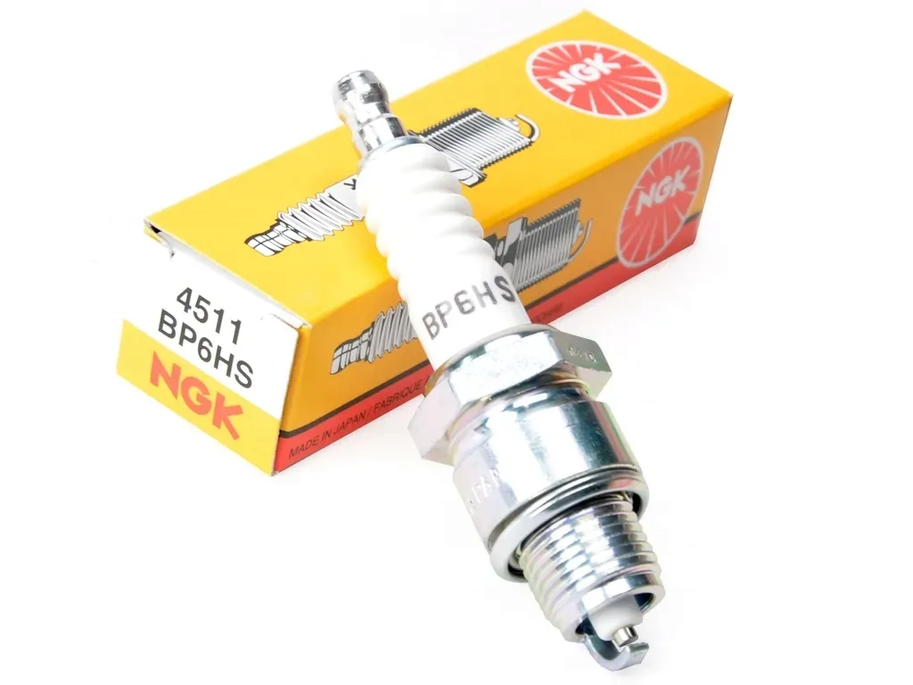 swieca-zaplonowa-ngk-bp6hs-wacker