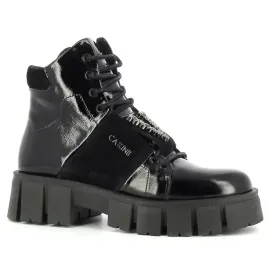 botki-czarne-skora-lakierowana-carinii-b8571plaski-obcas-modne-r-39