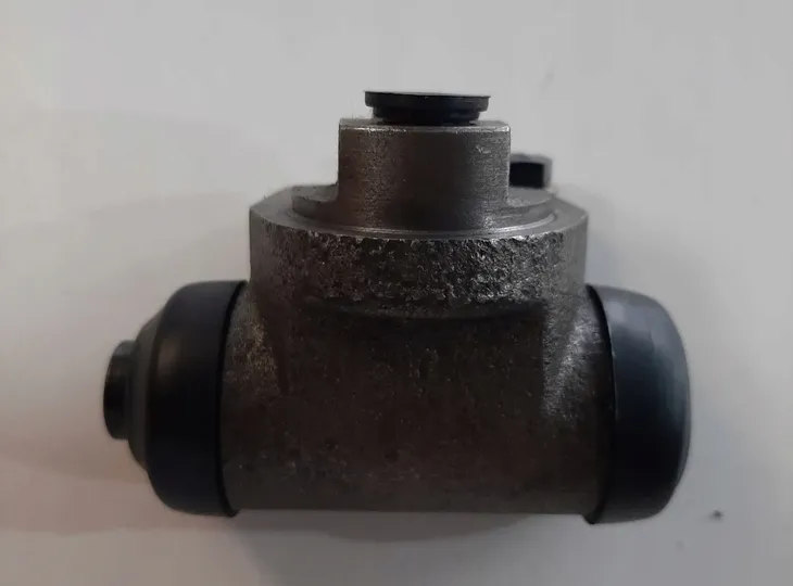 cylinderek-hamulcowy-lpr-5318-typ-samochodu-samochody-dostawcze-samochody-osobowe