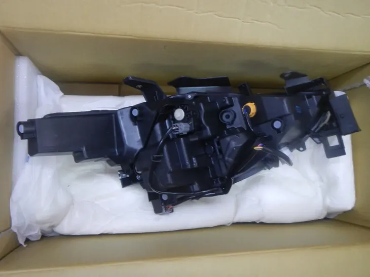 reflektor-tyc-20-16206-16-9-typ-samochodu-samochody-osobowe