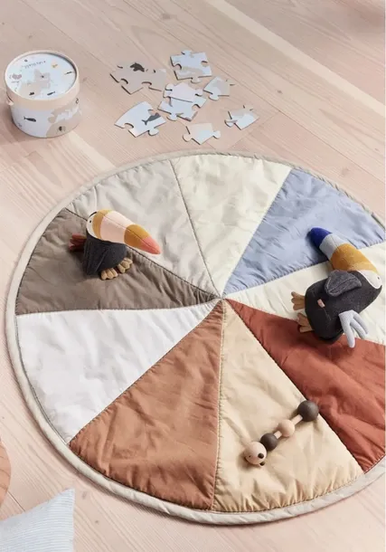 przytulanka-maskotka-tukan-toby-oyoy-mini-material-sznurek