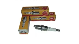 swieca-ngk-zaplonowa-bcp5e-4975-toyota-nissan