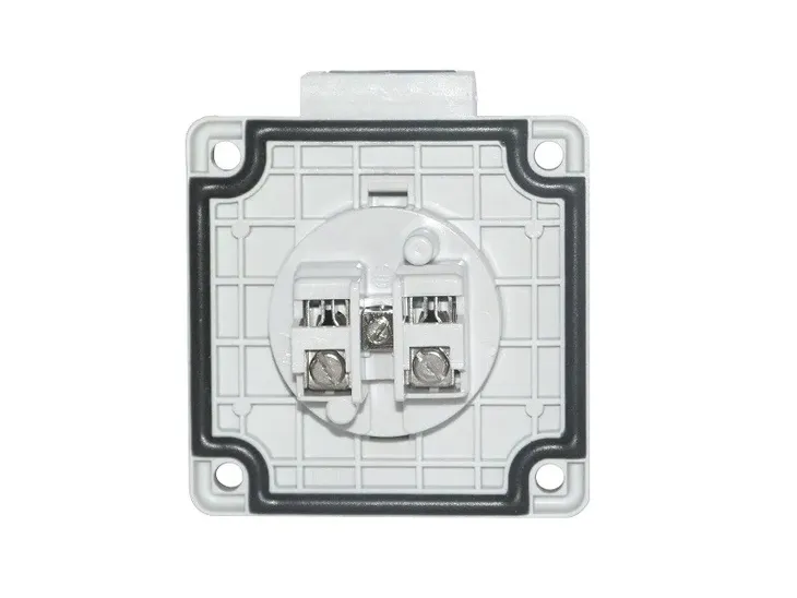 gniazdo-230v-2p-e-ip68-schuko-tablicowe-17006-uziemienie-z-uziemieniem