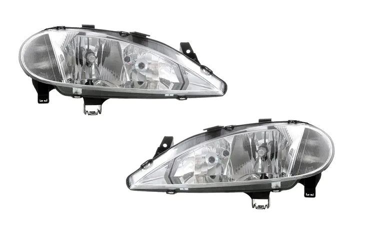reflektor-tyc-20-6000-05-2-stan-nowy-strona-zabudowy-lewa