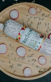 kielbasa-salami-wegetarianska-vegesalami-roslinna-400g-vege-smak