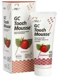 plynne-szkliwo-pasta-bez-fluoru-gc-tooth-mousse-truskawka-35-ml