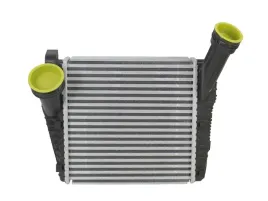 intercooler-lewy-audi-q7-porsche-cayenne-vw-touareg