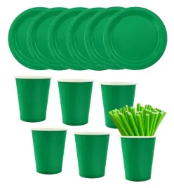 zestaw-kubki-talerzyki-slomki-urodziny-zielone-roczek-jednorazowe-eko