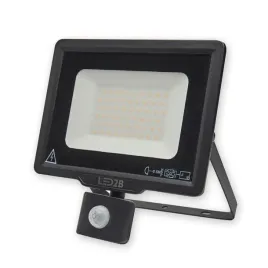 naswietlacz-led-oprawa-halogenowa-z-czujnikiem-ruchu-50w-4000lm-czarna-ip44