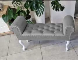 pufa-podnozek-laweczka-pikowana-w-stylu-glamour-do-salonu