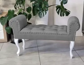 pufa-podnozek-laweczka-pikowana-w-stylu-glamour-do-salonu