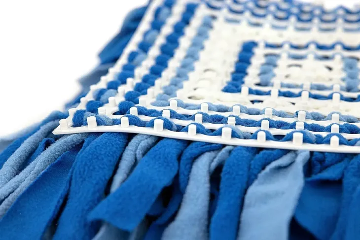 mata-wechow-niebieskaandbiala-m-40cm-marka-happet