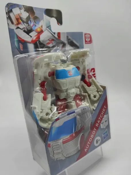 transformers-authentic-autobot-ratchet-mega-e7319-prezent-minimalny-wiek-dziecka-5