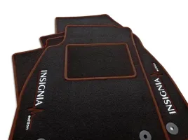 dywaniki-welurowe-opel-insignia-a-po-lift-4x-haft