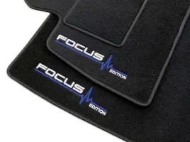 dywaniki-welurowe-ford-focus-mk3-2010-2018-4x-haft
