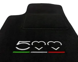 dywaniki-welurowe-czarne-extra-do-fiat-500-hybrid-dolcevita-2022-haft