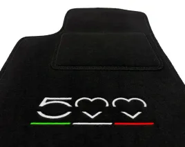 dywaniki-welurowe-fiat-500x-2014-haft