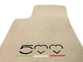 dywaniki-welurowe-fiat-500-premium-bezowe-haft-3d