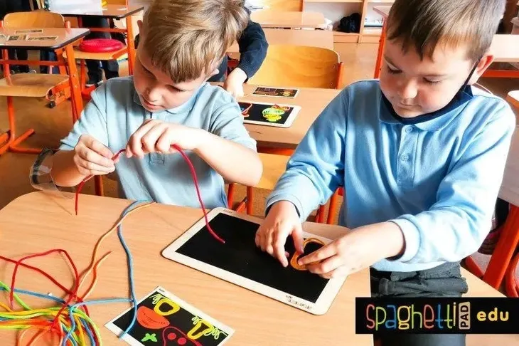 tabliczki-spaghetti-edu-234-el-wiek-dziecka-3-lata