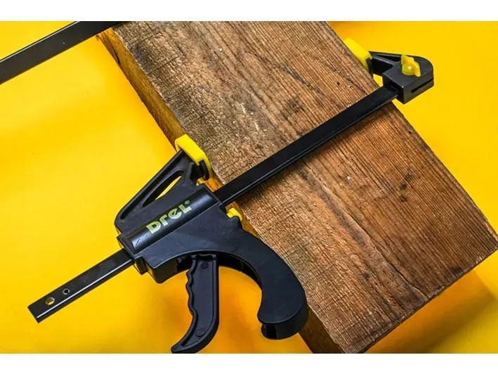 scisk-stolarski-drel-150-x-60-mm-stan-nowy