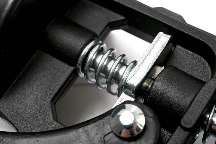 pistolet-do-silikonu-mas-drel-300-waga-narzedzia-0-2-kg