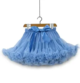 tiulowa-spodniczka-86-tutu-pettiskirt-niebieska-z-falbankami-na-wesele