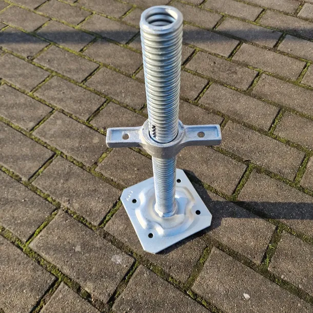 stopa-rusztowania-rader-waga-z-opakowaniem-2-7-kg