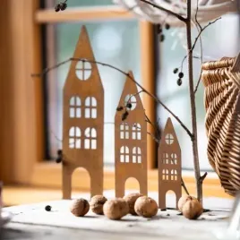 domki-metalowa-dekoracja-ozdoba-do-ogrodu-potykacz-efekt-korten-zestaw-3szt