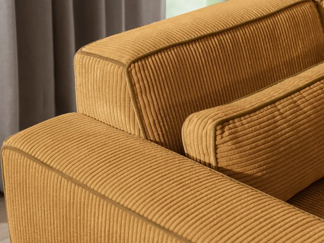 fotel-kastel-poso-01-stan-nowy