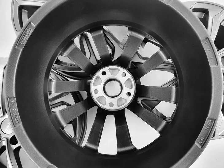 nowe-alufelgi-mazda-19-mazda-6-mx-5-wykonczenie-dgr-ciemny-grafit