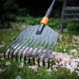 fiskars-grabie-do-lisci-solid-l-fs1003465-stan-nowy-szerokosc-glowicy-52-cm