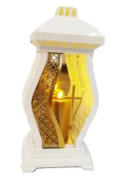 znicz-lampion-glamour-waza-ratan-biala-dekor-krzyz-zloty