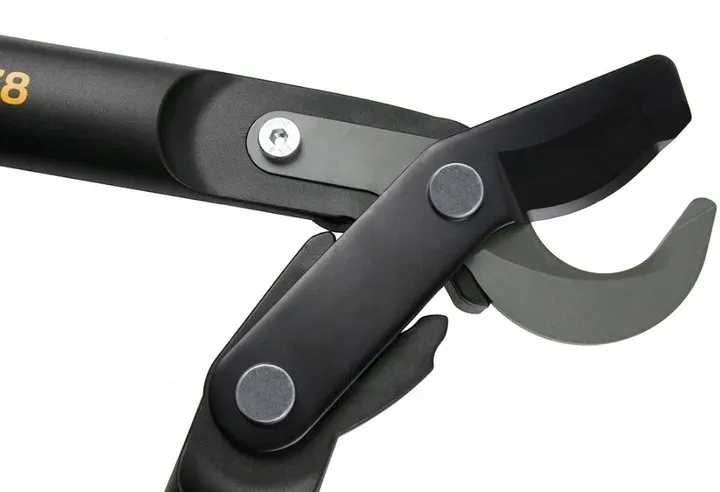fiskars-sekator-nozycowy-singlestep-p26-moc-1-w