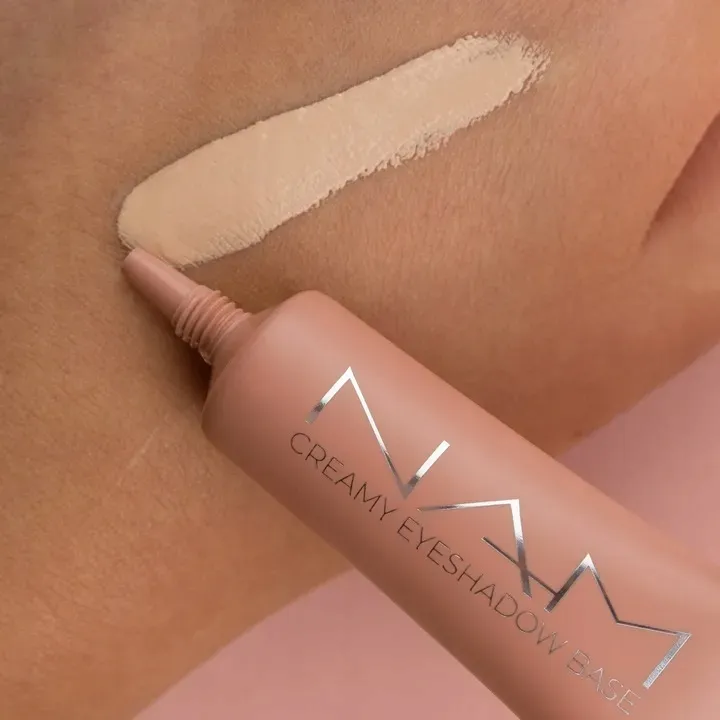 nam-baza-creamy-eyeshadow-base