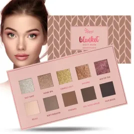 stars-from-the-stars-paleta-cieni-do-powiek-cien-blanket-cozy-nude-10-kolor
